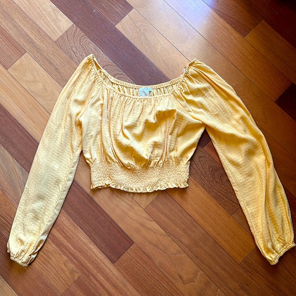 Sadie & Sage Tops - Sadie and Sage Yellow Off the Shoulder Crop Top, size small